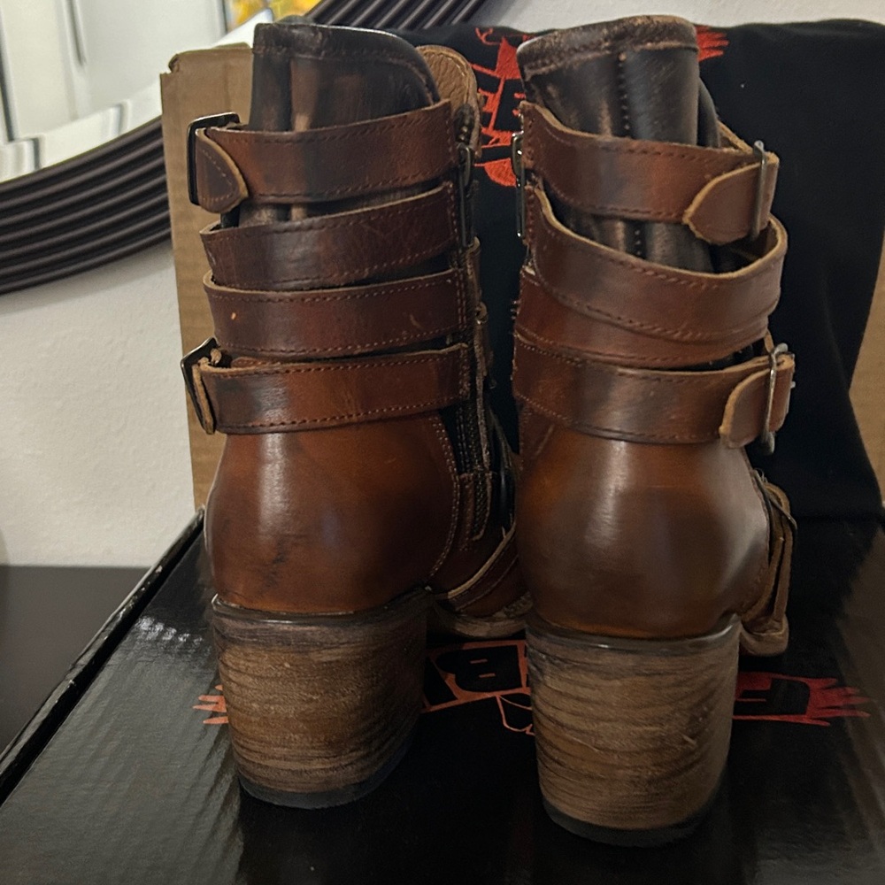 NWT FREEBIRD “DARLIN” Boots in Cognac |Size 6 🔥PRICE FIRM 🔥 - Picture 13 of 16